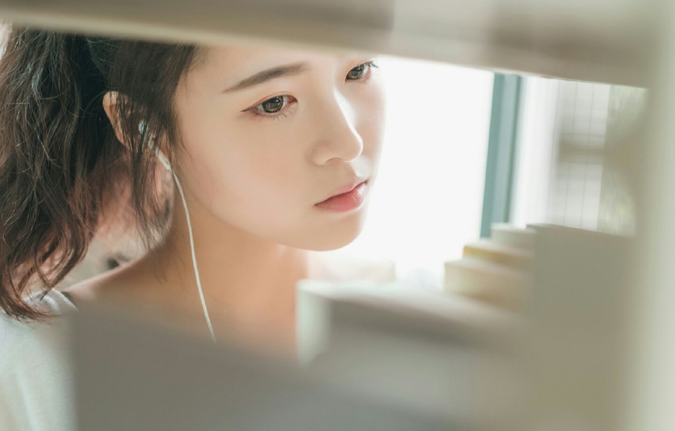 用一句话灭非诚勿扰所有女嘉宾的灯,俄希望娶一个处女。
